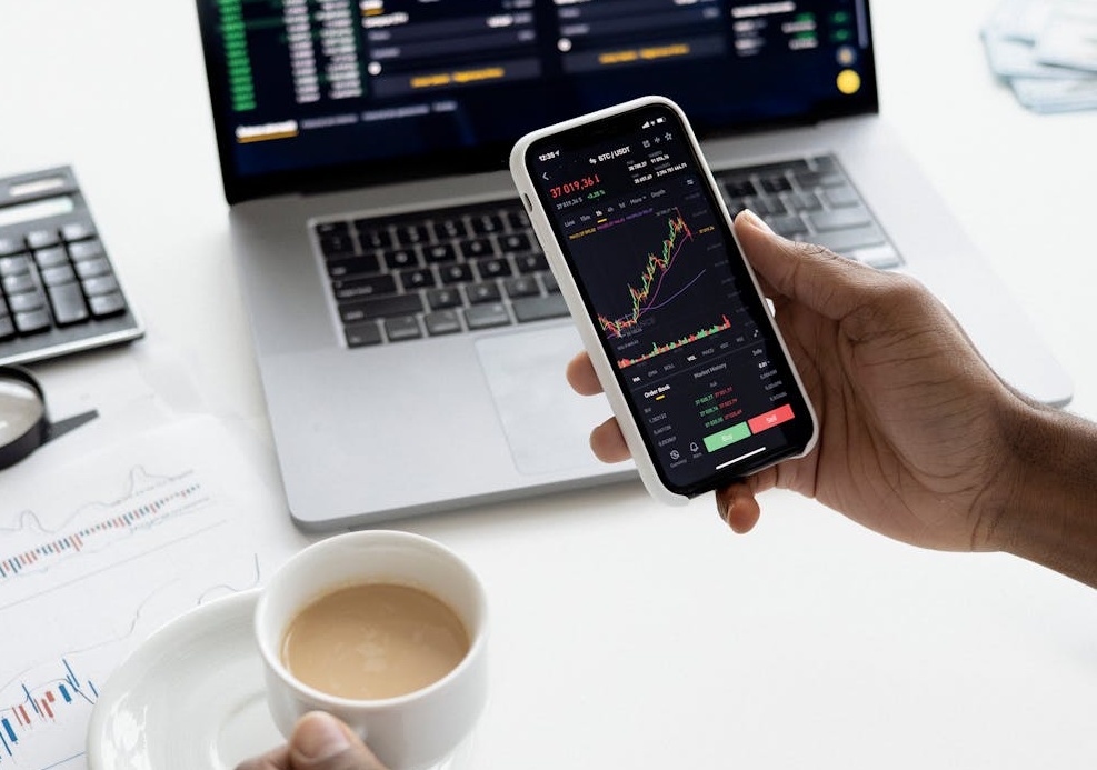 一个复杂的数字仪表盘，象征着使用Instagram推广工具进行数据分析和增长