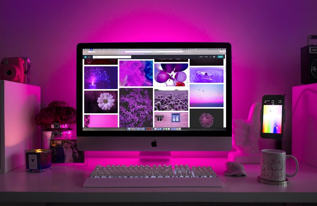 一个精心优化的Facebook商业主页界面