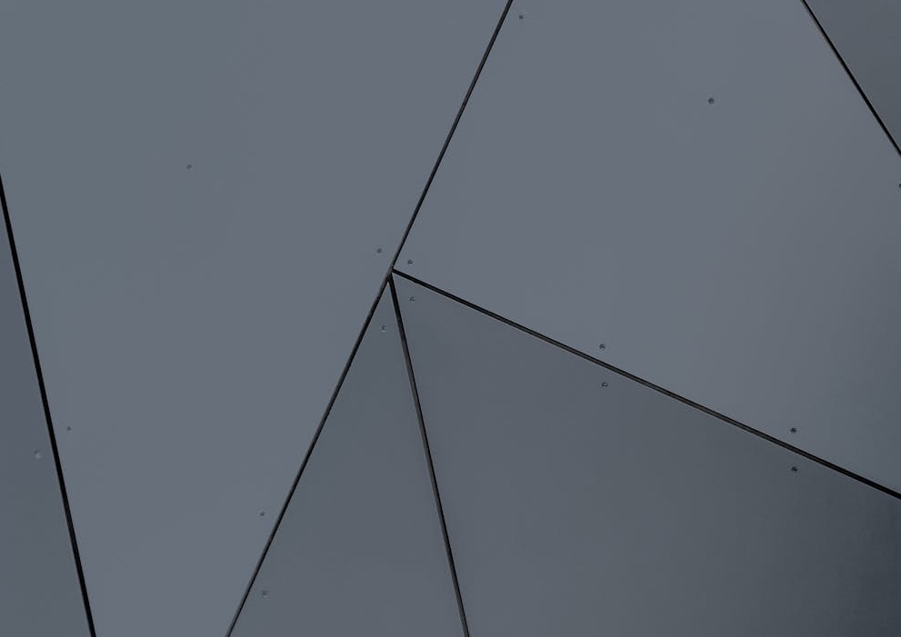 代表社交媒体算法和网络效应的数据图