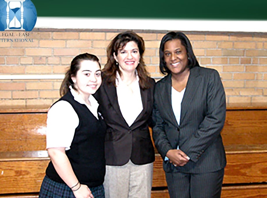 一位成功的社交媒体经理正在通过ig刷点赞策略提升品牌影响力