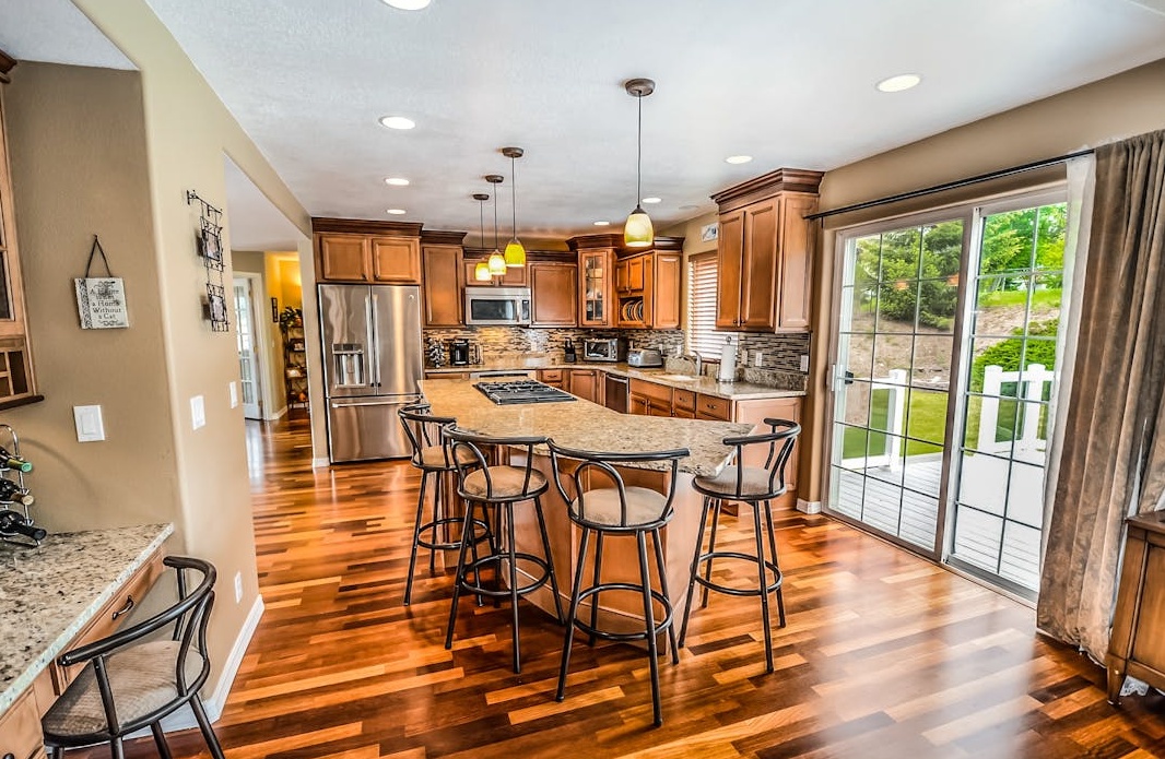 社交网络连接的涟漪效应