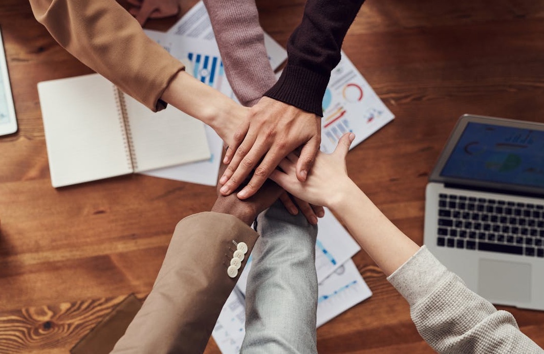 频道订阅数的增加，使得创作者在与品牌方洽谈合作时更具吸引力。