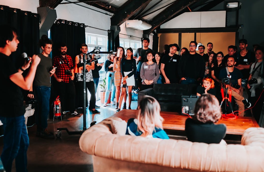 观众社群积极互动