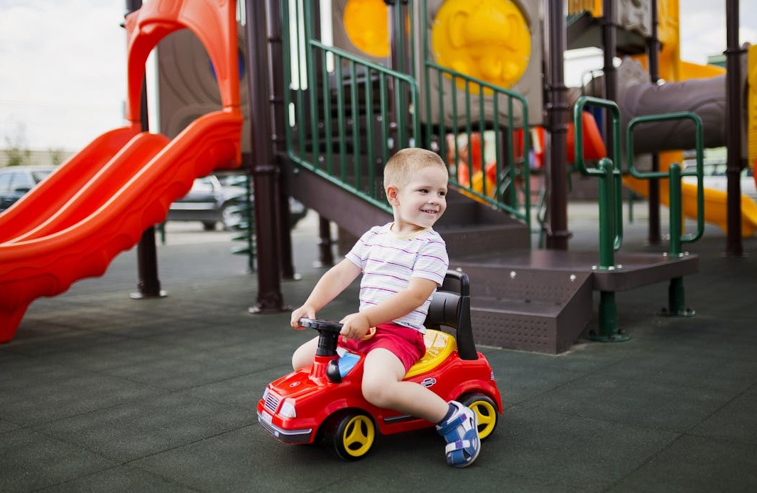 用户在笔记本电脑上谨慎选择可靠的在线服务