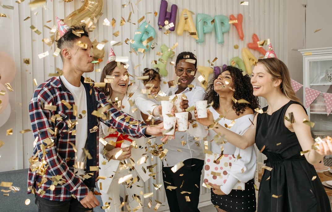 真实的TikTok粉丝社群，积极互动与交流