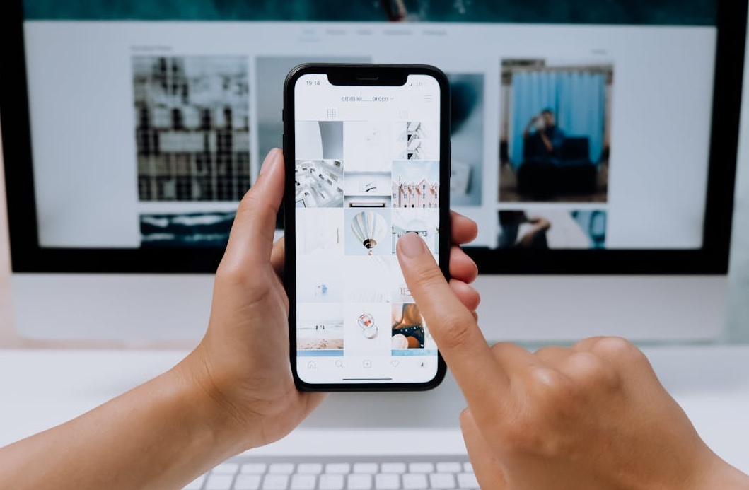 代表数据和网络连接的抽象视觉效果图