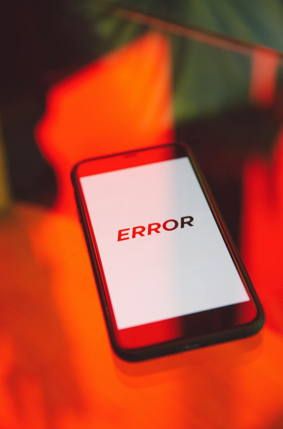 展示社交媒体影响力增长的抽象图