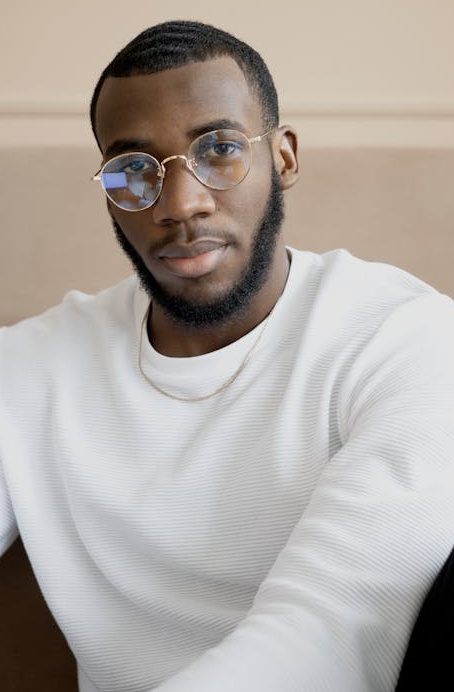 象征粉丝数量增长的商业分析图表