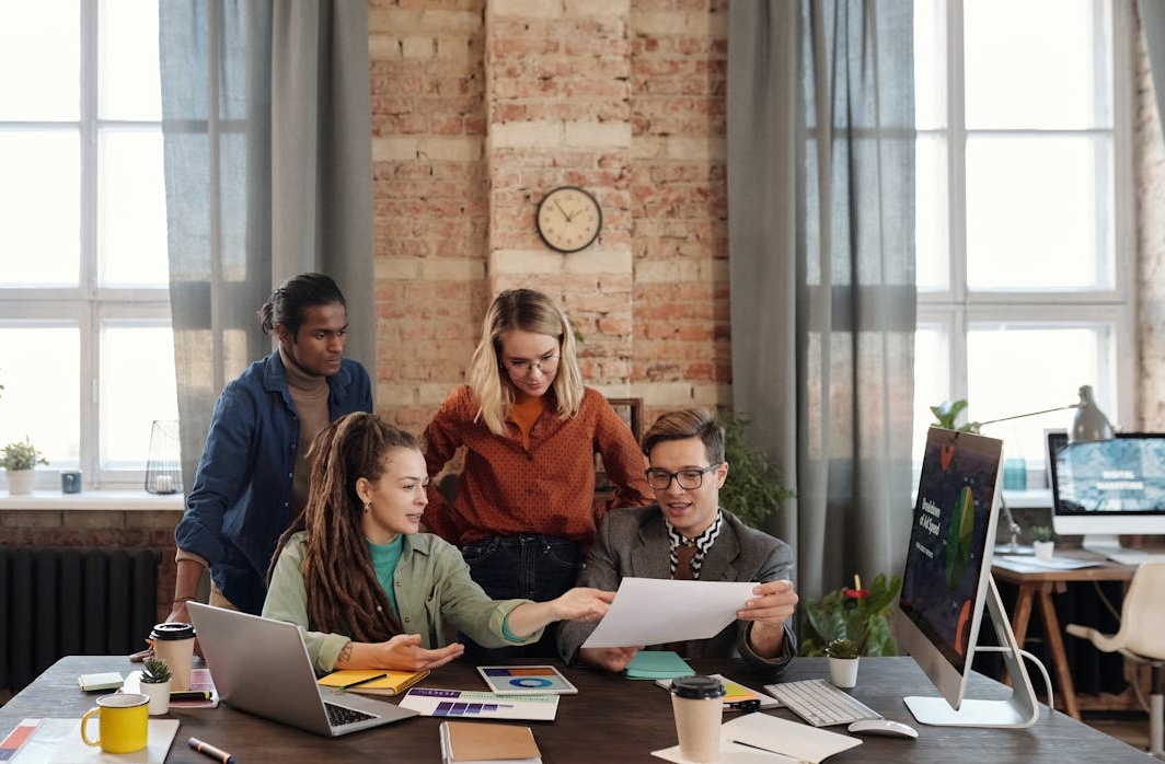 团队协作，利用推特刷粉丝策略共同规划社交媒体营销蓝图