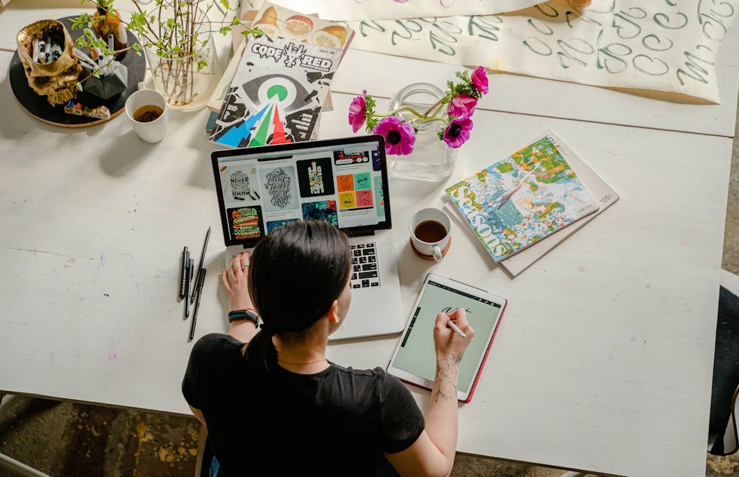 在屏幕上分析Facebook页面数据