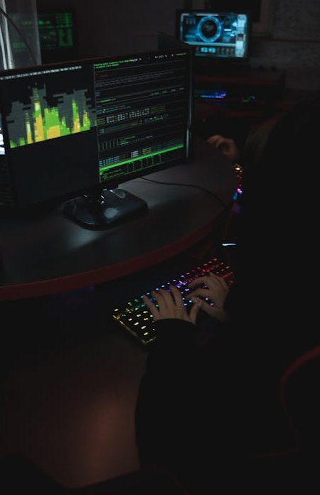 抽象的数字网络连接图,象征着信息的病毒式传播