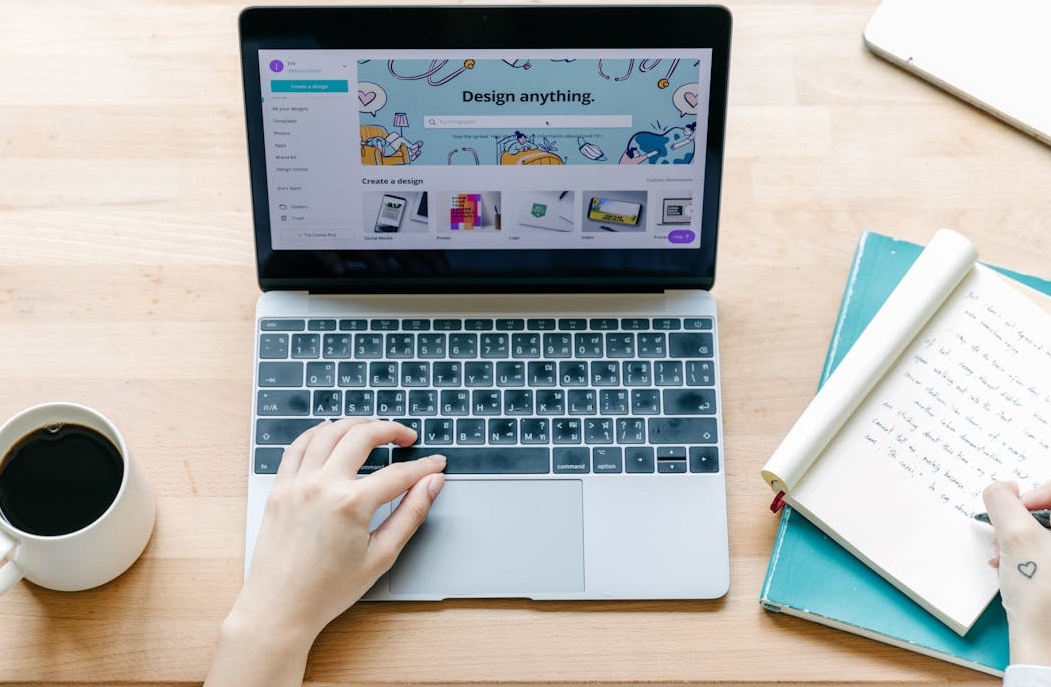 通过YouTube Studio分析数据驱动增长