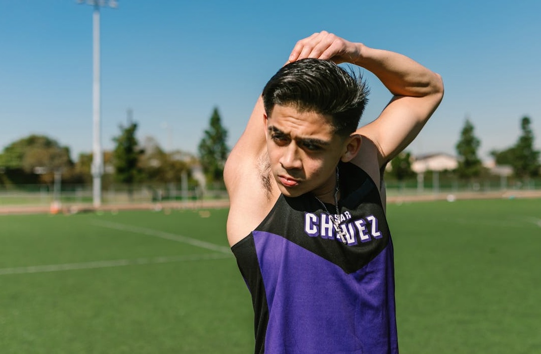 一位内容创作者正在为Instagram录制高质量视频