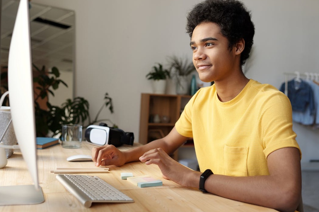 一个拥有大量点赞和评论的高互动率Facebook帖子