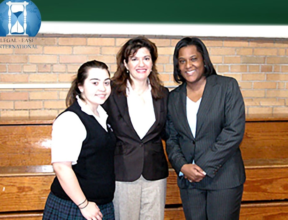 内容创作者正在专业的灯光和设备下拍摄高质量的TikTok视频