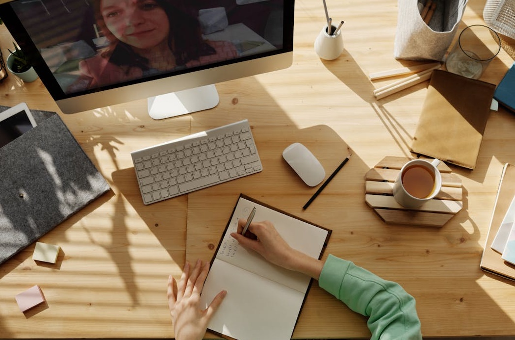 YouTube创作者在分析后台数据