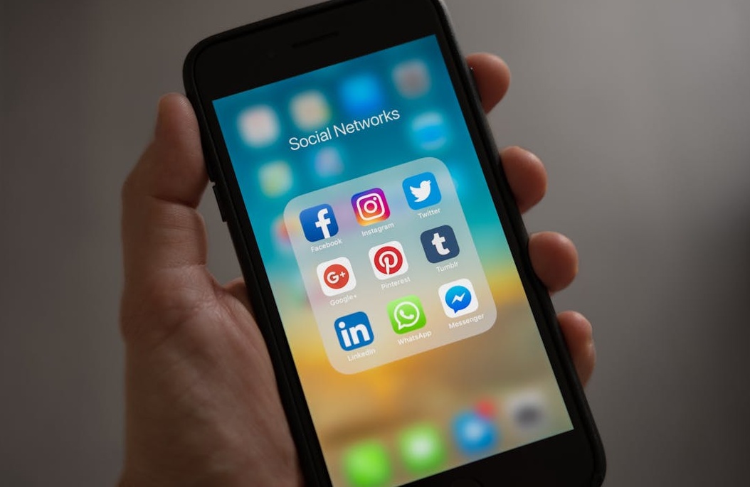 一个活跃的TikTok视频评论区示例