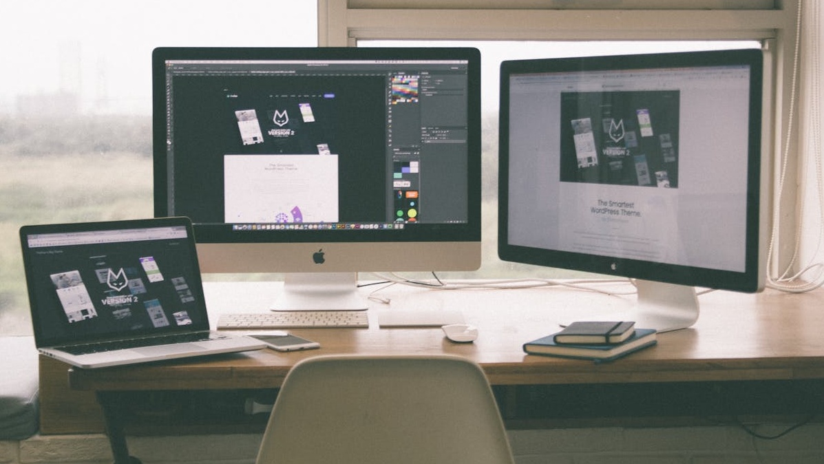 一个象征成功和增长的火箭发射图