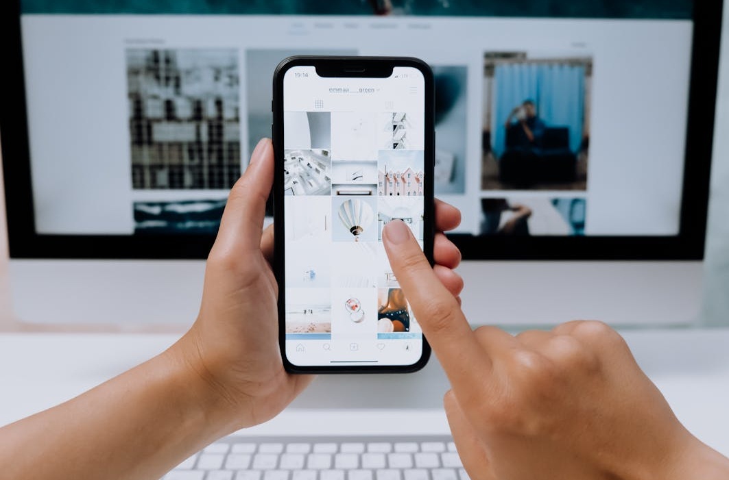 TikTok全球化营销策略示意图