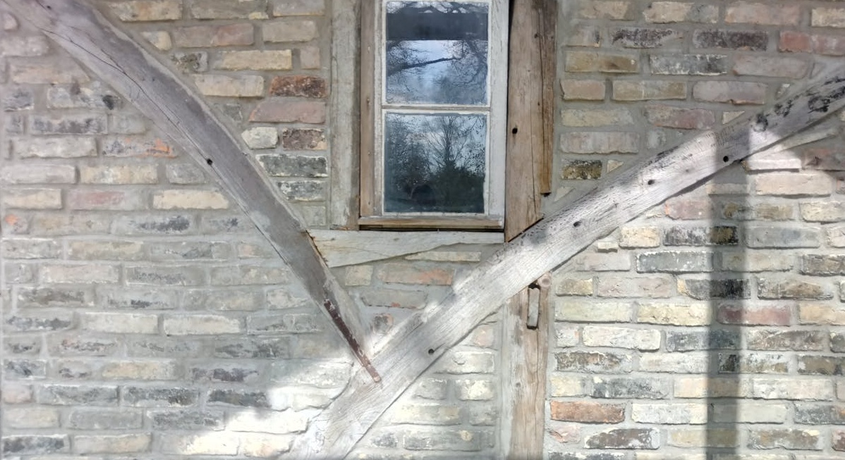 用户通过手机购买IG浏览量来提升社交认同感