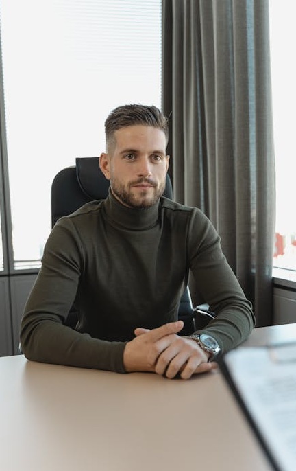 选择可靠的Facebook买真人成员服务商