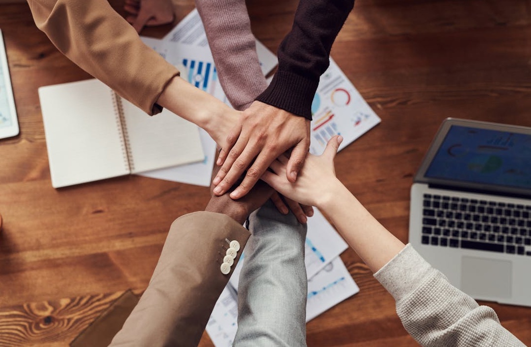 制定专业的推特刷粉丝与内容营销策略