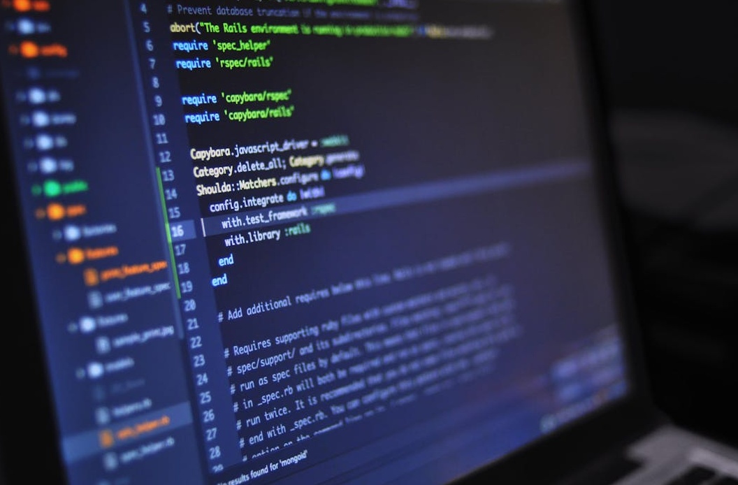 推特算法机制的抽象可视化,展示信息如何被推荐和分发