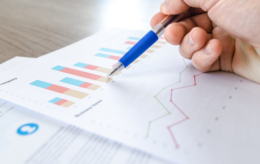 在笔记本电脑上设置Facebook广告活动