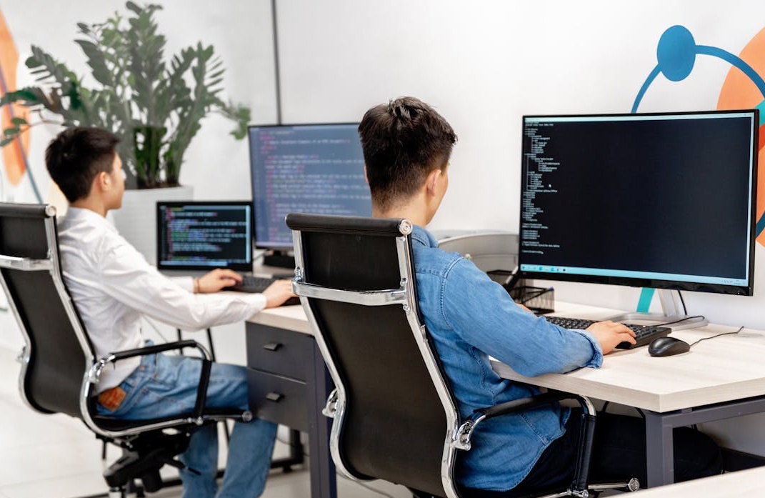 YouTube创作者在2025年面临的激烈竞争环境