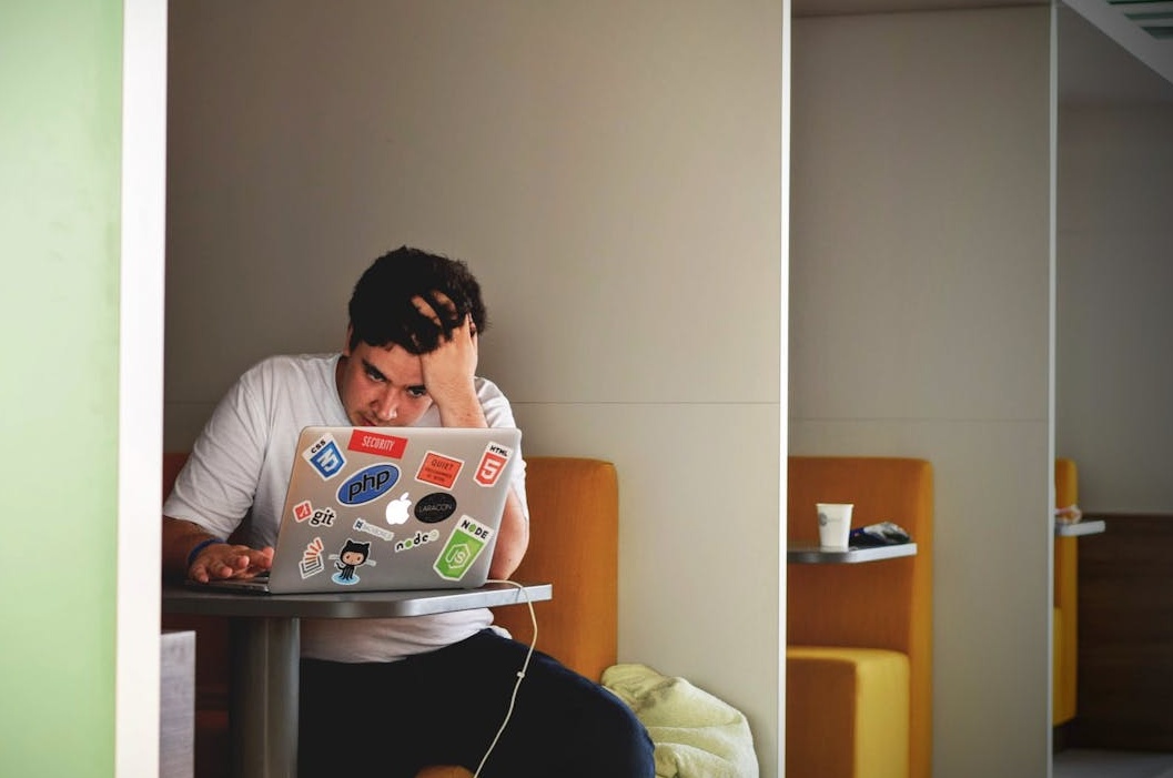 YouTube新创作者面临的从零开始的压力和挑战