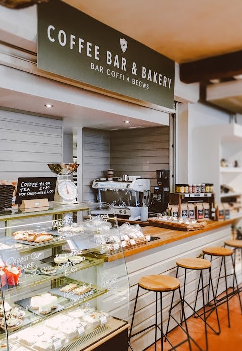 YouTube刷粉丝助力美妆博主获得商业合作