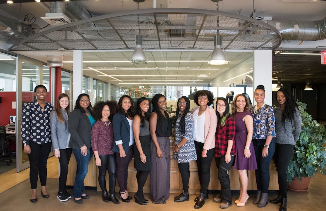 庞大的粉丝基础建立强大的社会公信力