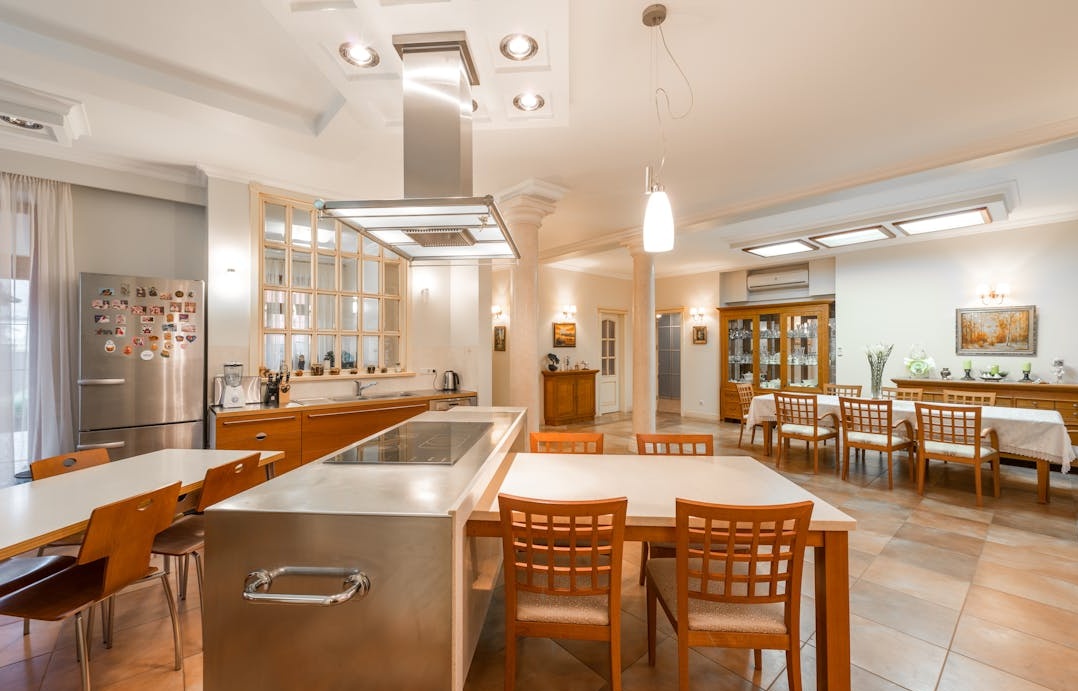 一位内容创作者在2025年面对激烈的TikTok竞争环境感到困惑