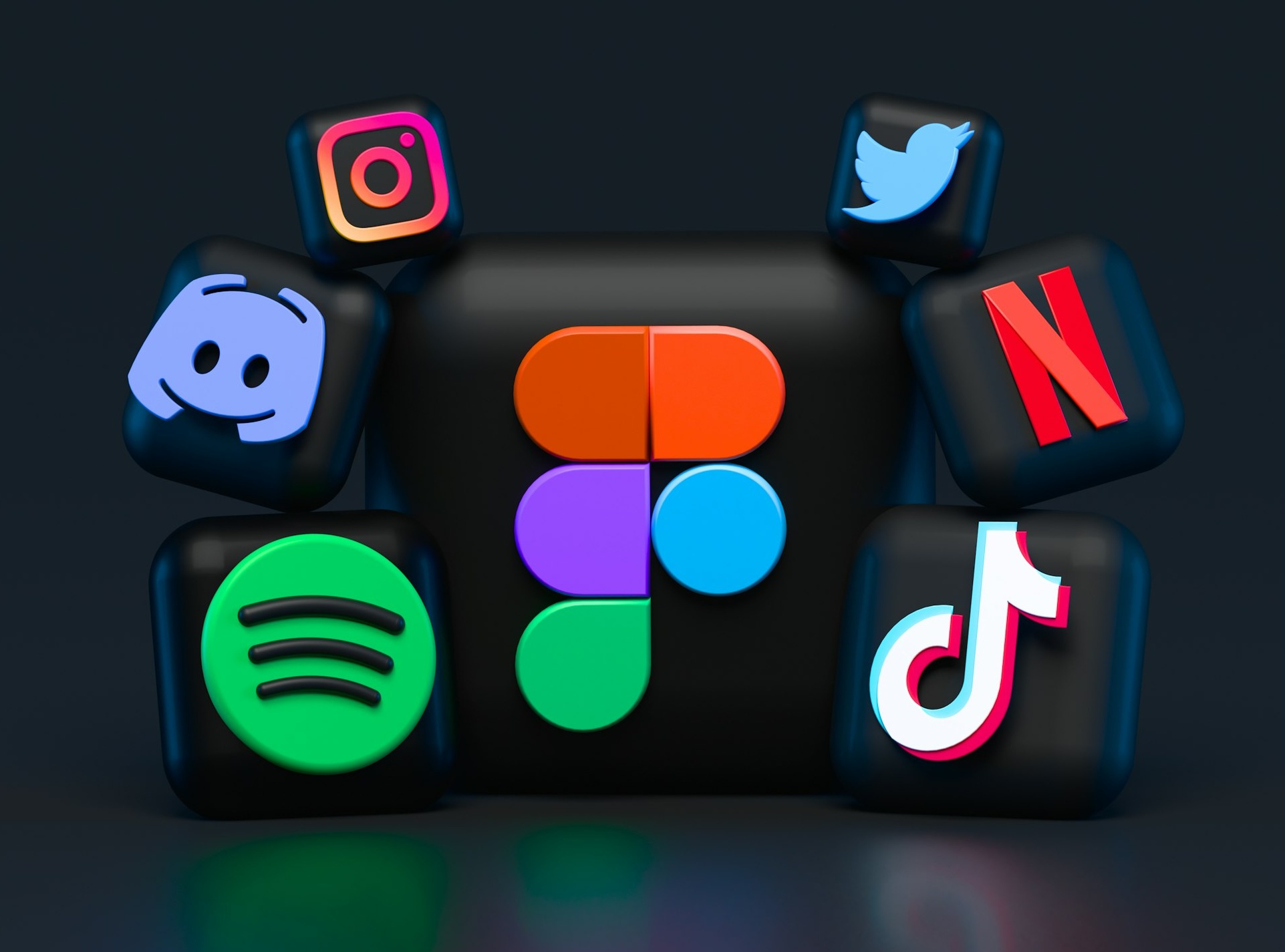 2025年Instagram界面展示在智能手机上