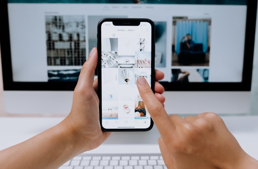 突出显示YouTube点赞按钮的界面