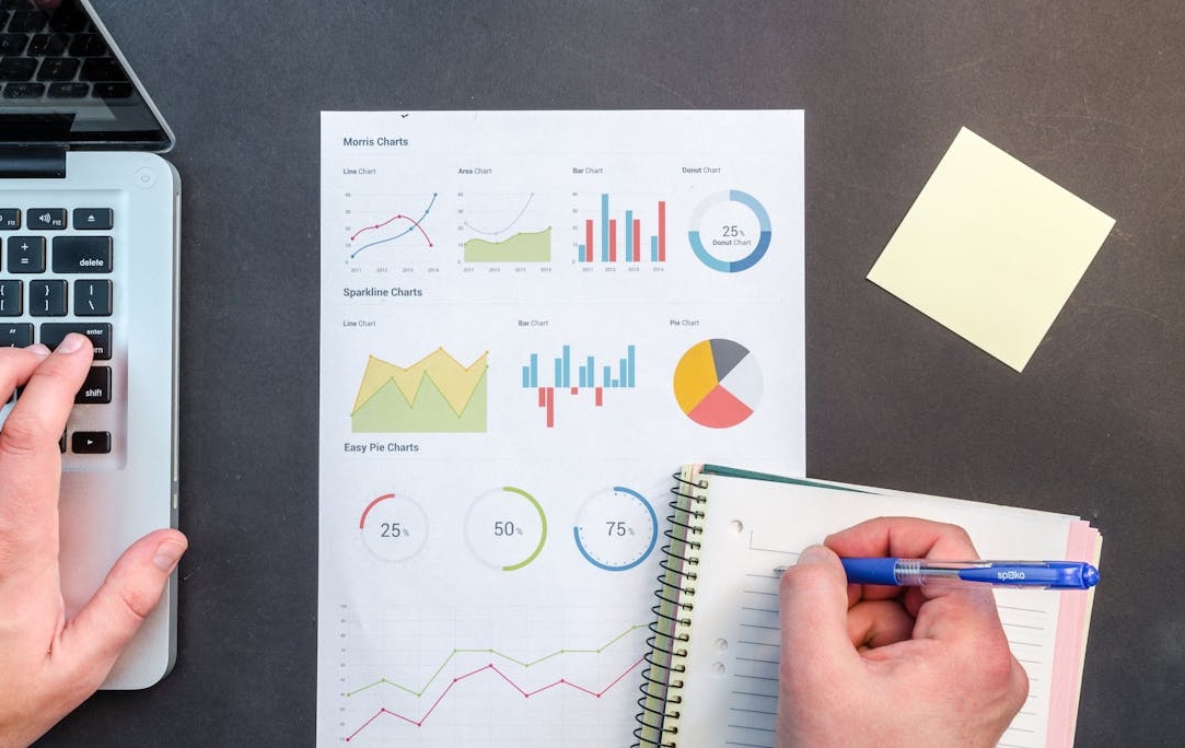 数据分析图表显示TikTok账户参与度的显著增长