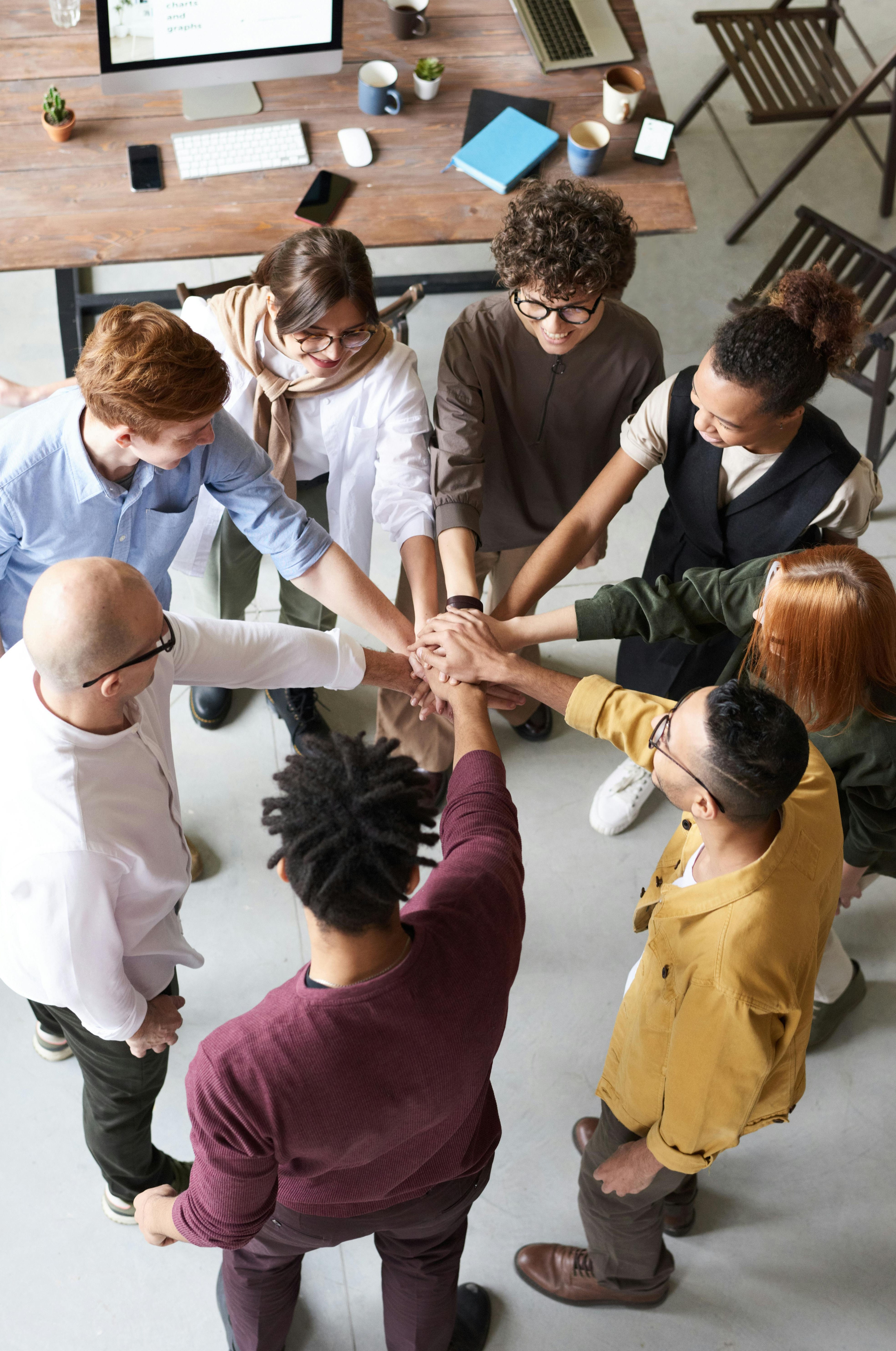 与Facebook视频评论区进行积极互动