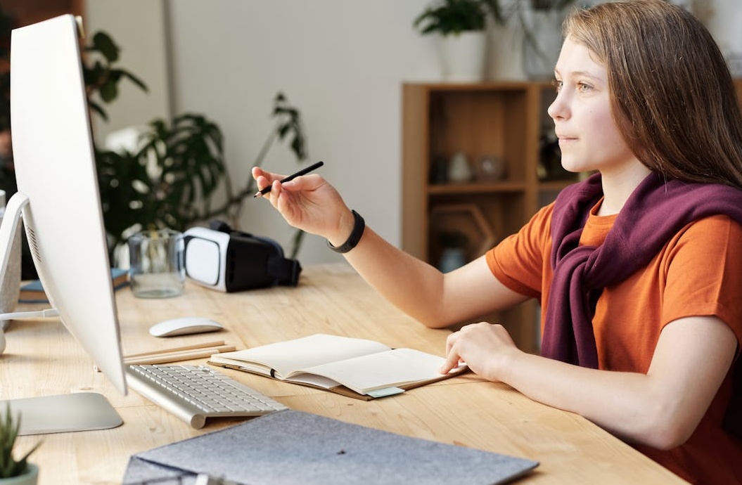 YouTube数据分析图表显示增长趋势