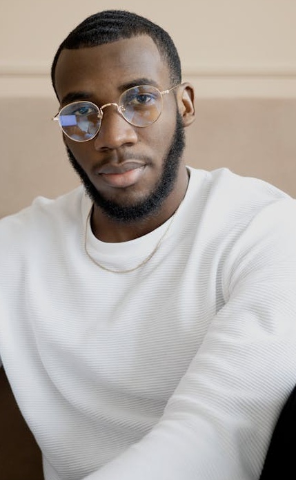 象征指数级增长的动态数据图表