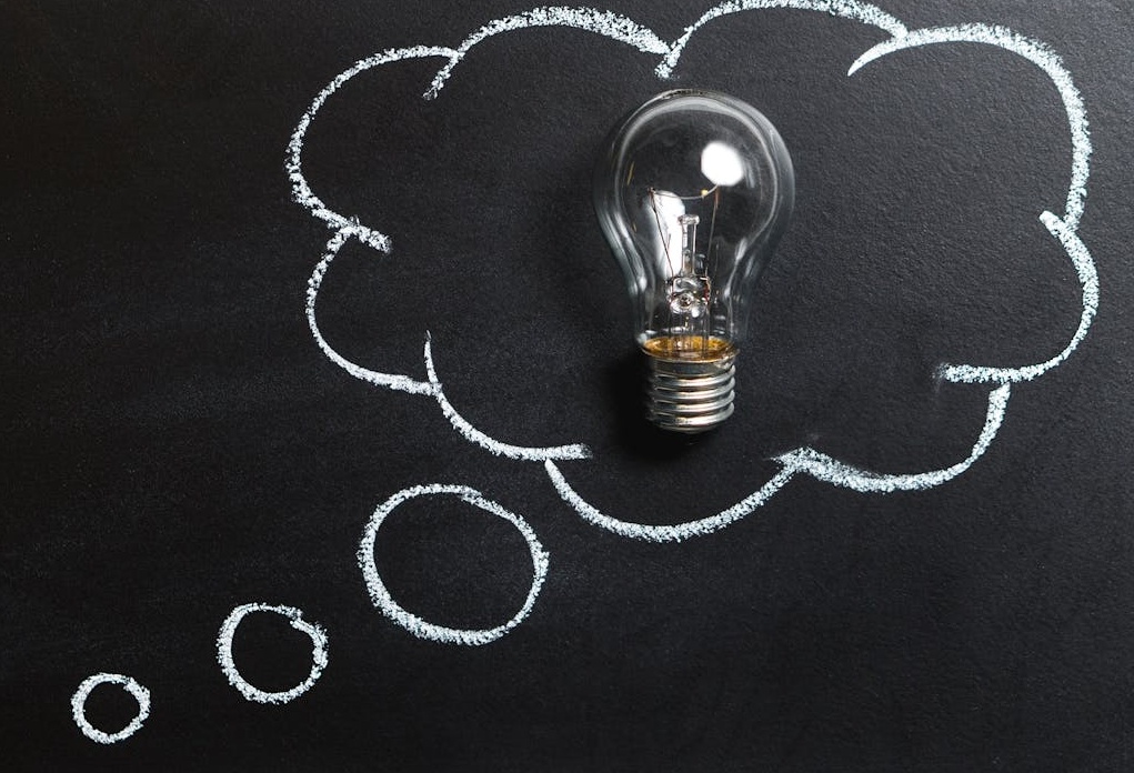 创新的推特营销思维,结合内容与社交信号放大效果