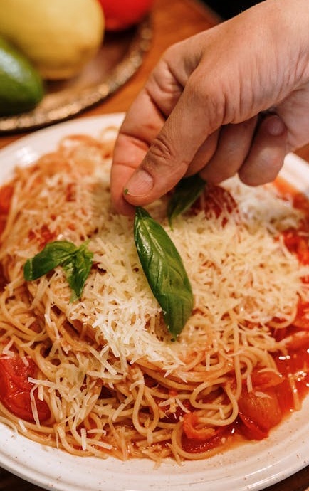 2025年TikTok应用界面和增长趋势