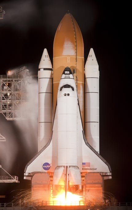 代表Instagram账户快速增长的火箭发射