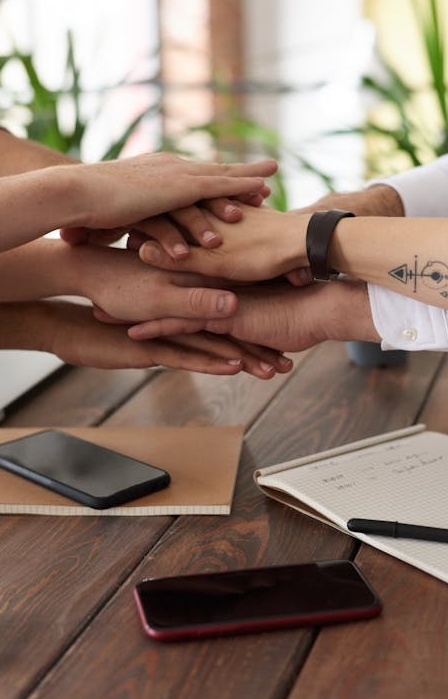 象征视频内容病毒式传播的雪球效应