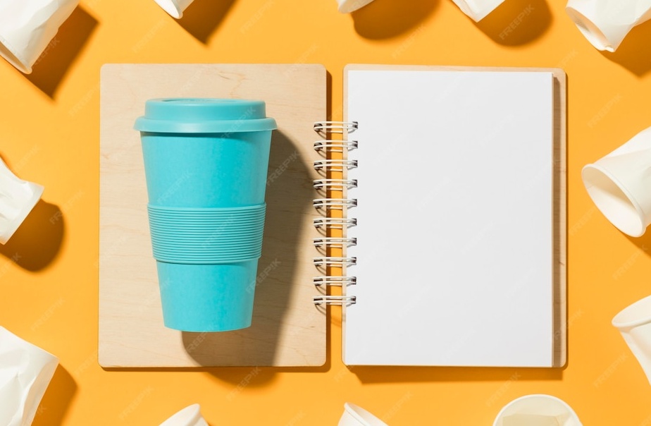 一位商务女士正在仔细检查数字增长报告,代表对视频推广效果和数据分析的关注