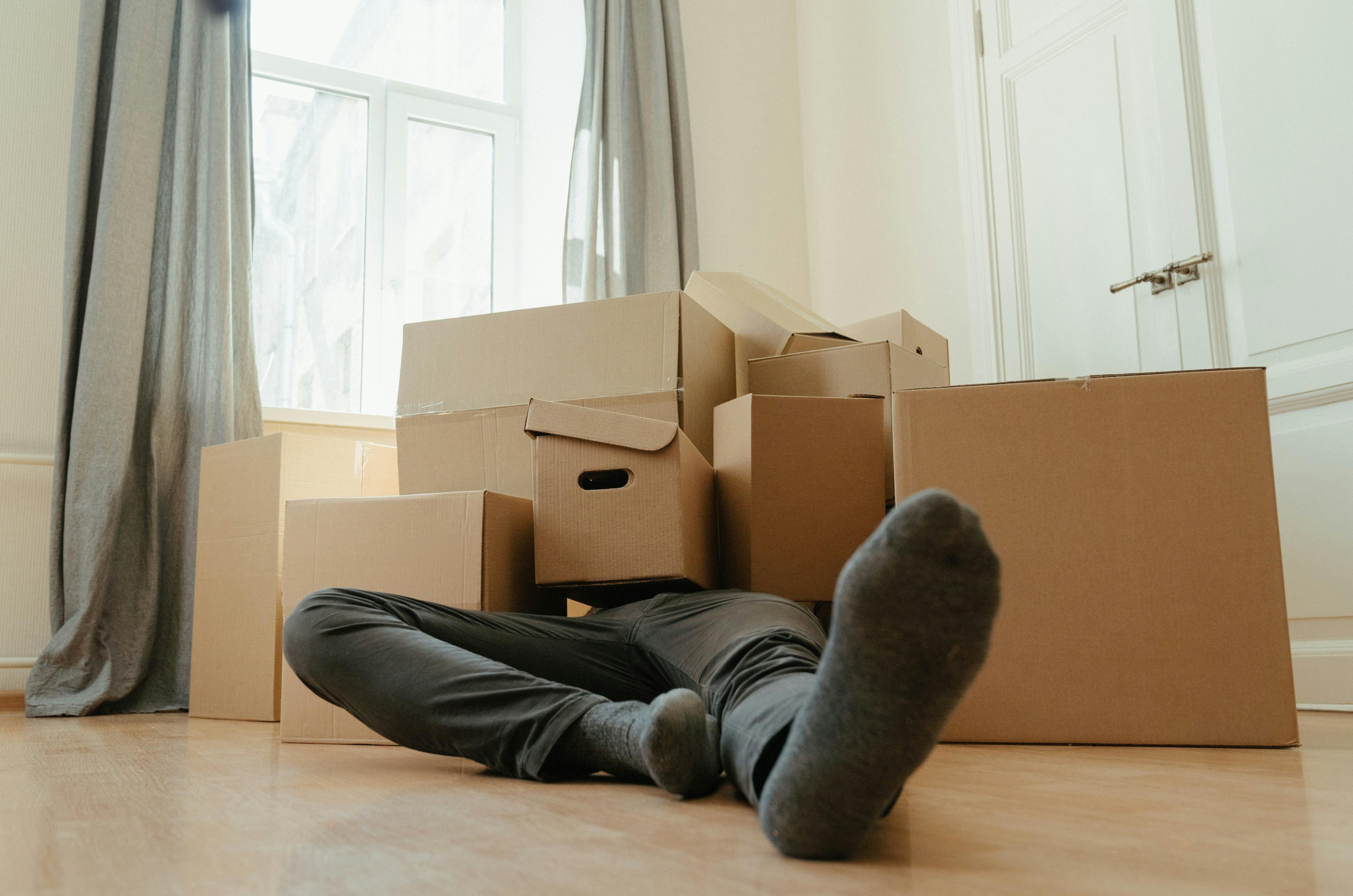 青年创作者进行YouTube内容规划